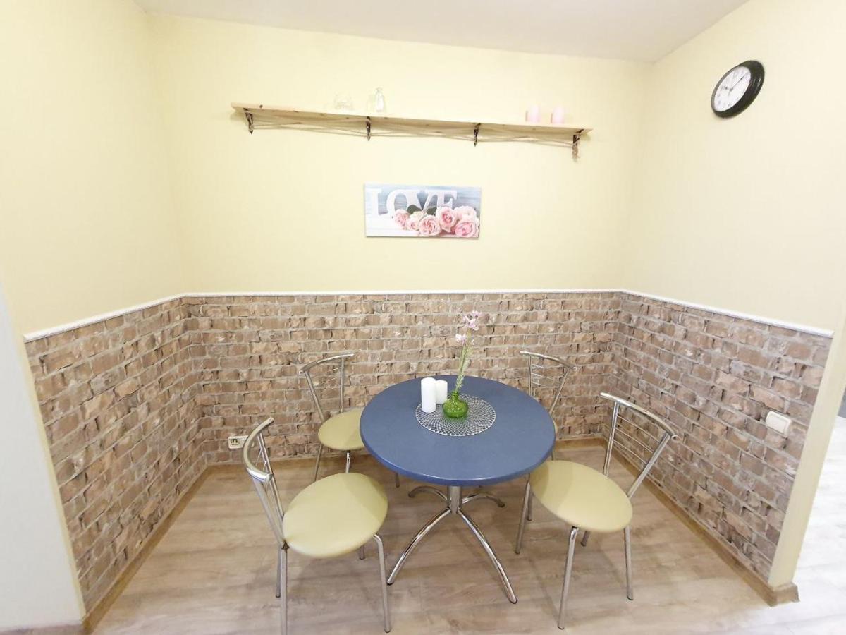 Inn Home Apartments-Olimpiysky Stadium Area Kiev Buitenkant foto