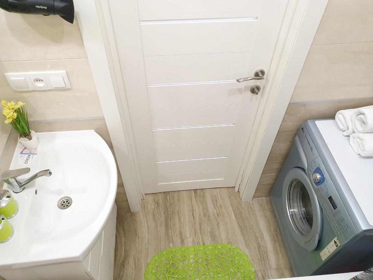 Inn Home Apartments-Olimpiysky Stadium Area Kiev Buitenkant foto