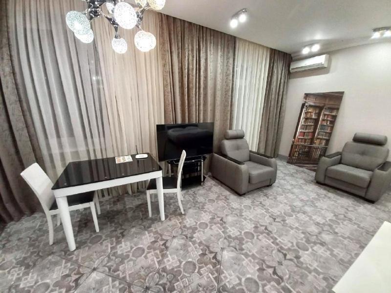Inn Home Apartments-Olimpiysky Stadium Area Kiev Buitenkant foto
